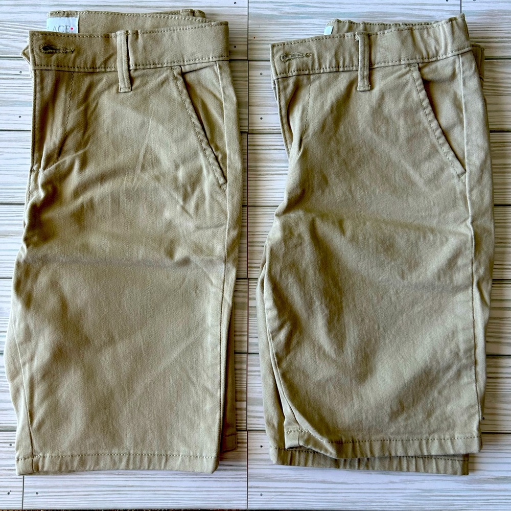 Girls, 2 pack of The Children’s Place Uniform Stretch Chino Shorts, Size 10